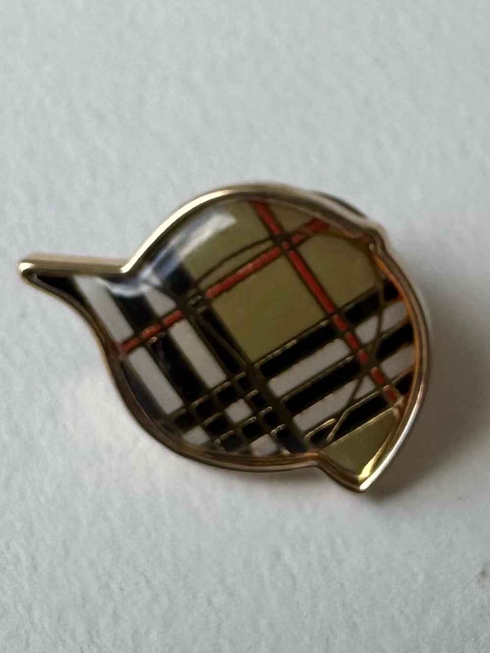 Burberry Nova Check Plaid Equestrian Riding Cap Hat Enamel Lapel Pin Brooch